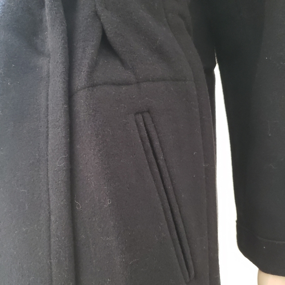 Tout à Coup | Two-tone Wool-blend Coat with Corset Lace-up Back and Tie Front - Picture 8 of 13